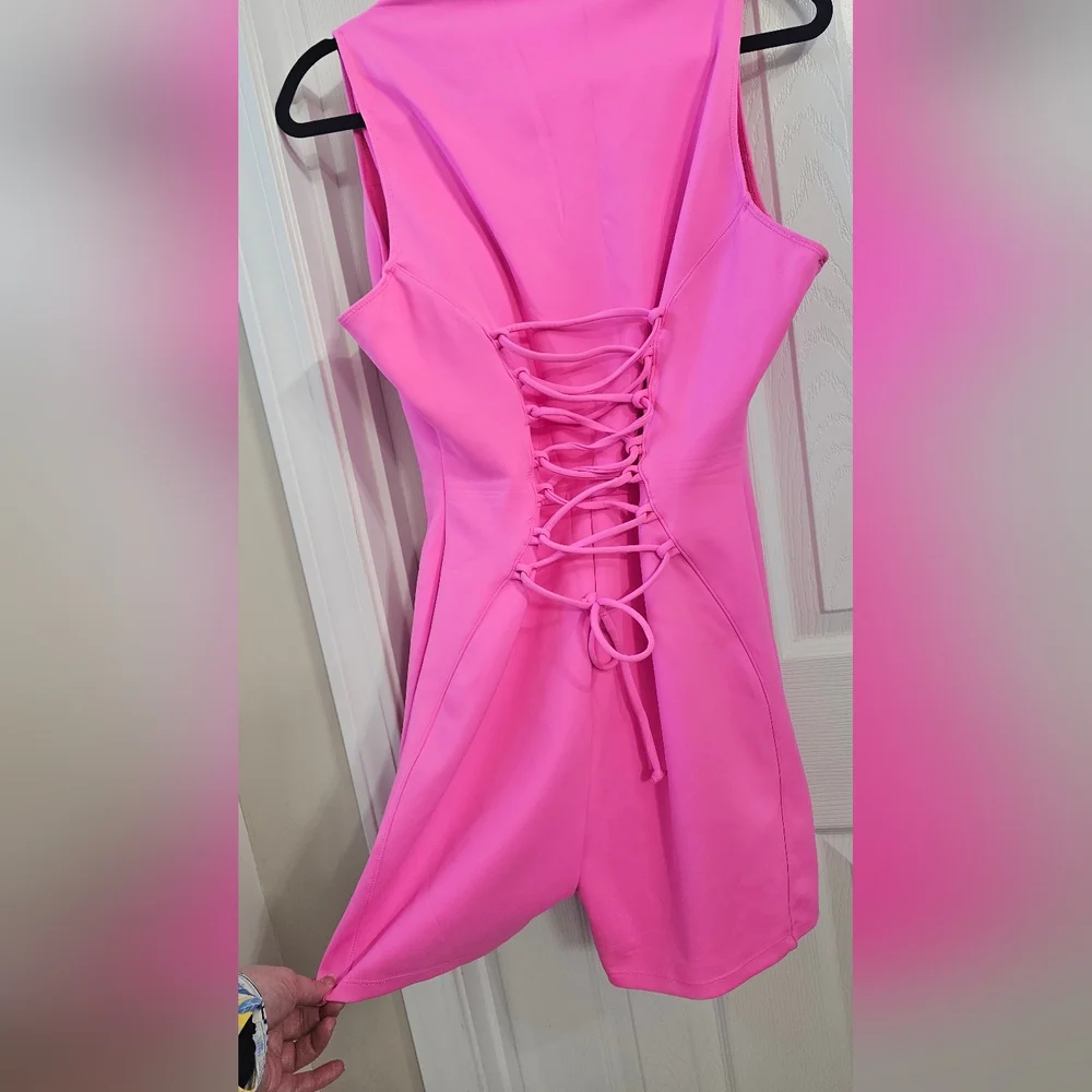 TA3 Sleeveless Surfy Shortie in Bright Pink - Size 2X - Picture 10 of 10